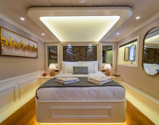 contact-yachts-queen-of-makri_0003
