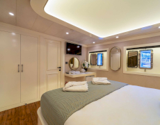 contact-yachts-queen-of-makri_0006