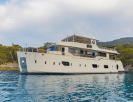 contact-yachts-simay-m_0001