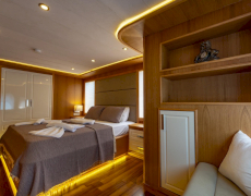 contact-yachts-simay-m_0005