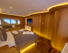 contact-yachts-simay-m_0009