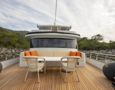 contact-yachts-simay-m_0018