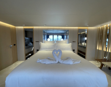 contact-yachts-ferretti-881_0006