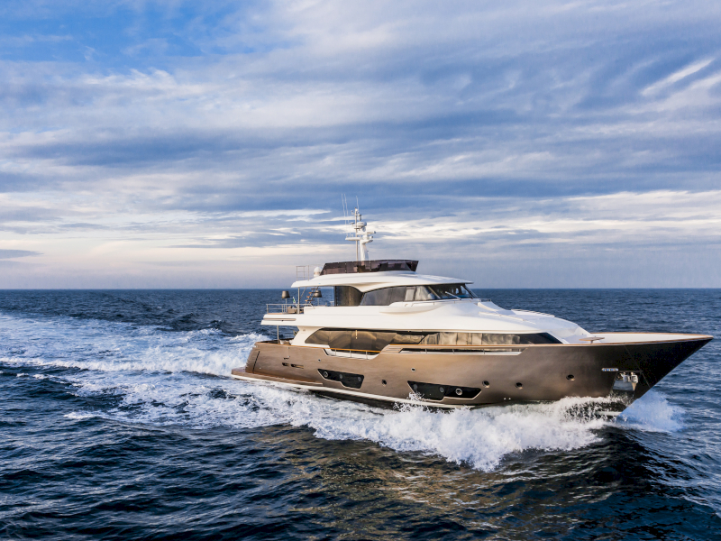 contact-yachts-yvonne_0001