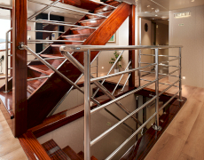 contact-yachts-queen-of-eleganza_0001