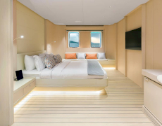 contact-yachts-all-about-u2_0005