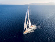 contact-yachts-all-about-u2_0034