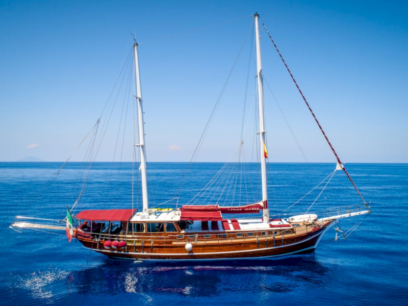 contact-yachts-latife-sultan_0011
