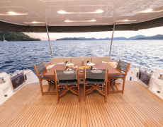 contact-yachts-la-luna_0042