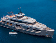 contact-yachts-maverick_0011