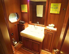 Luxury charter sailing yacht Clear Eyes cruising in Croatia, Turkey, Greece and Montenegro with Contact Yachts