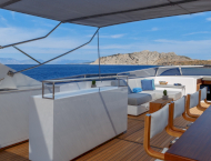 contact-yachts-shooting-star_0002