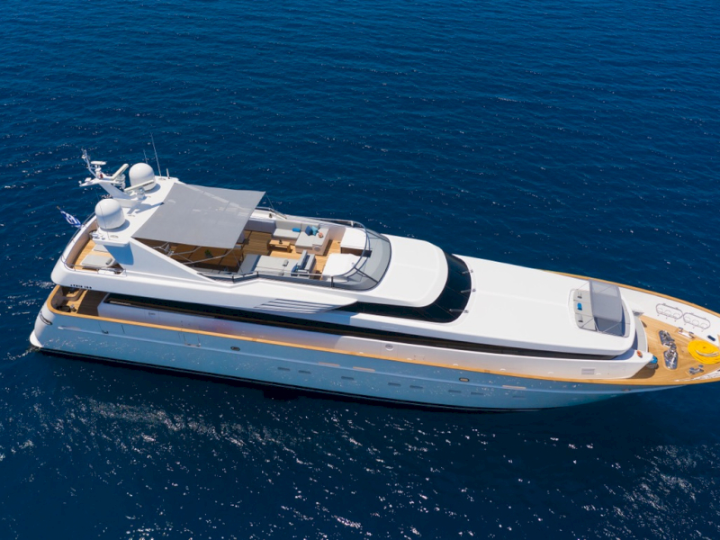 contact-yachts-shooting-star_0003