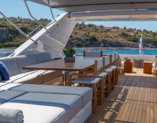 contact-yachts-shooting-star_0022