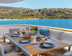 contact-yachts-shooting-star_0025