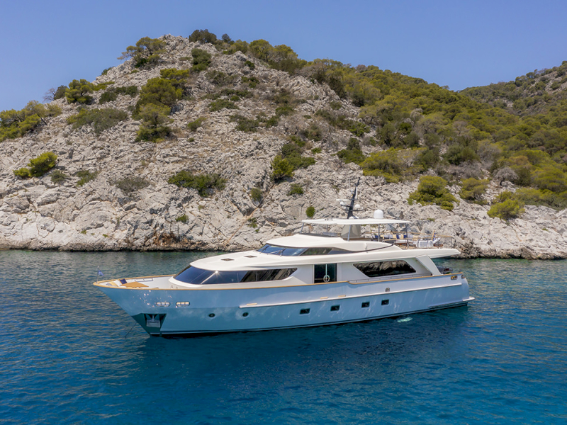 contact-yachts-elysium_0031