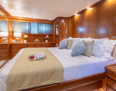 contact-yachts-vyno_0006
