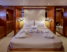 contact-yachts-salty_0004