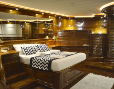 contact-yachts-queen-atlantis_0016