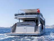 contact-yachts-calm-down_0001