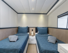 contact-yachts-calm-down_0010