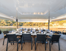 contact-yachts-calm-down_0021