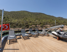 contact-yachts-calm-down_0022