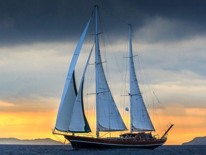 Luxury charter gulet yacht CARPE DIEM 7 sailing in Croatia with Contact Yachts_2