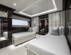 contact-yachts-berco-voyager_0001