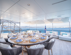 contact-yachts-charade_0038