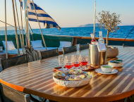 contact-yachts-arktos_0002