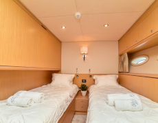 contact-yachts-stela-117_0006