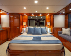 contact-yachts-divine_0002