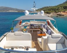 contact-yachts-divine_0012