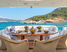 contact-yachts-divine_0033