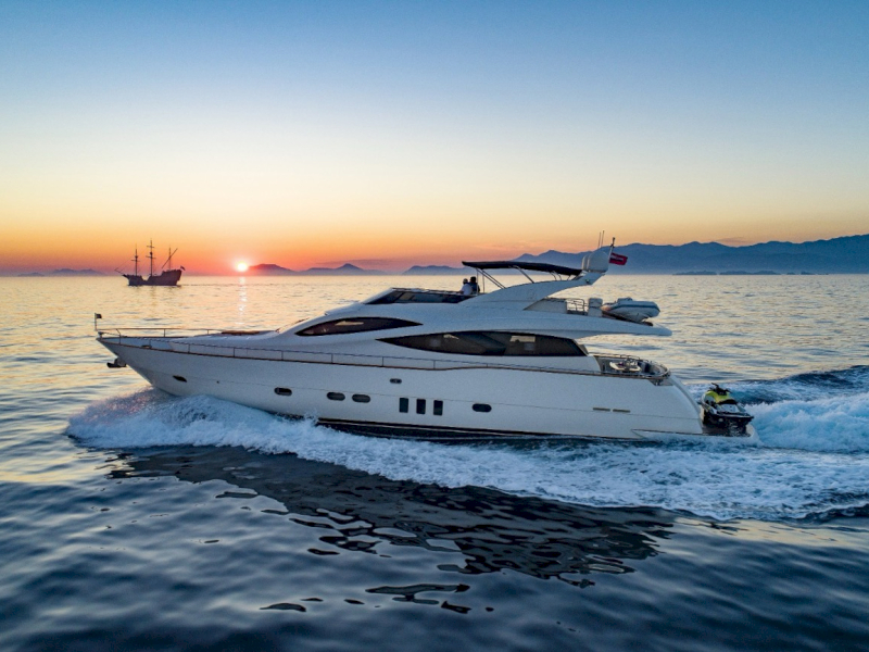contact-yachts-salt_0010