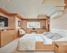 contact-yachts-friends-boat_0010