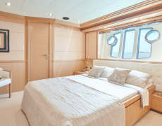 contact-yachts-friends-boat_0022