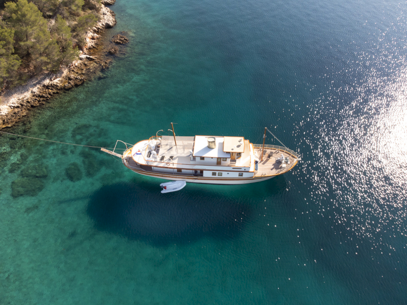 contact-yachts-gallant_0030