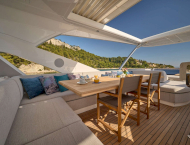 contact-yachts-hideaway_0011