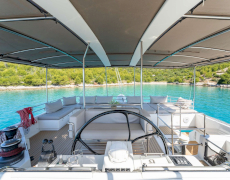 contact-yachts-cool-change_0027