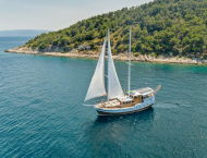 contact-yachts-sole_0002