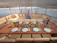 contact-yachts-sole_0019