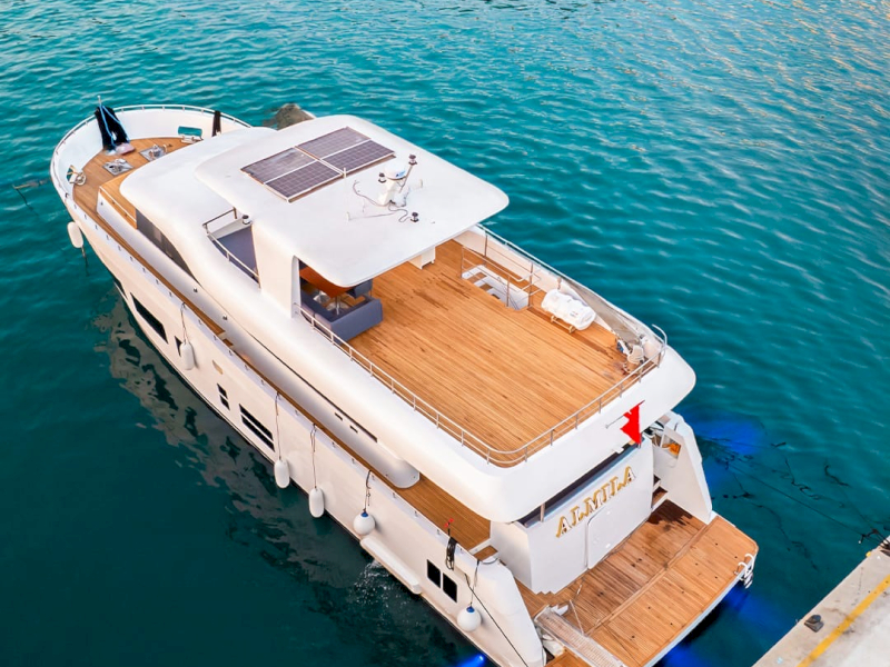 contact-yachts-almila_0010