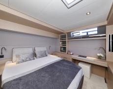 contact-yachts-champagne-please_0012