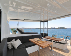 contact-yachts-champagne-please_0016