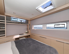 contact-yachts-champagne-please_0019