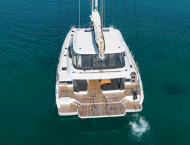 contact-yachts-champagne-please_0025