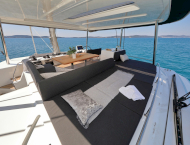 contact-yachts-champagne-please_0026