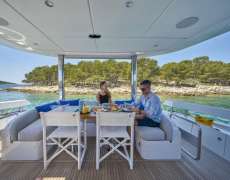 contact-yachts-viva_0024